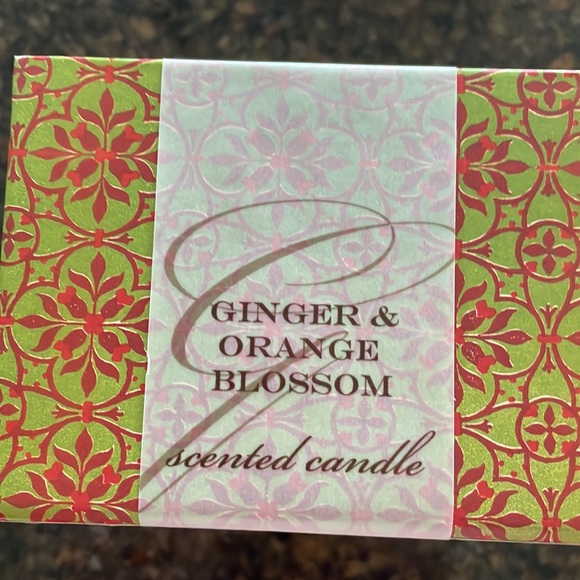 Ginger and orange blossom scented candle. - Picture 3 of 4